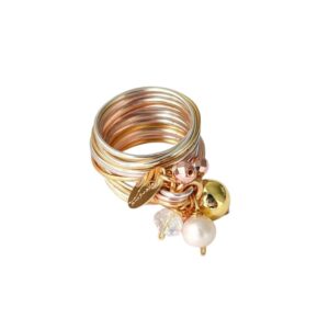 Anillo Vueltas Infinitas, Hilo Tres Oros con Cuarzo Rosa