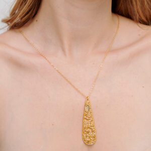 Cadena Larga con Dije Gota Atrapasueños y Cristales